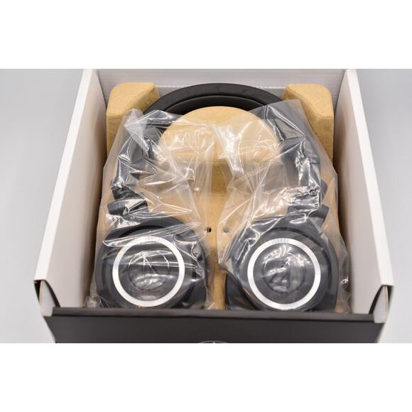 Audio-Technica M-Series ATH-M50X Professional Studio Monitor Headphones New Box - Picture 10 of 12